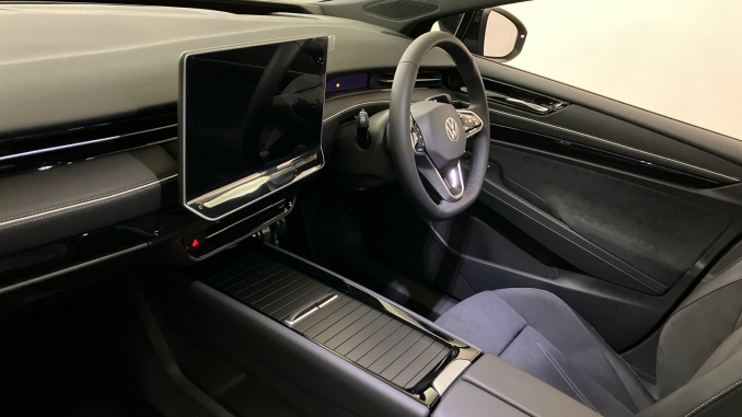 Volkswagen ID.7 210kW Match Pro Plus 77kWh 5dr Auto Electric Hatchback - Image 2